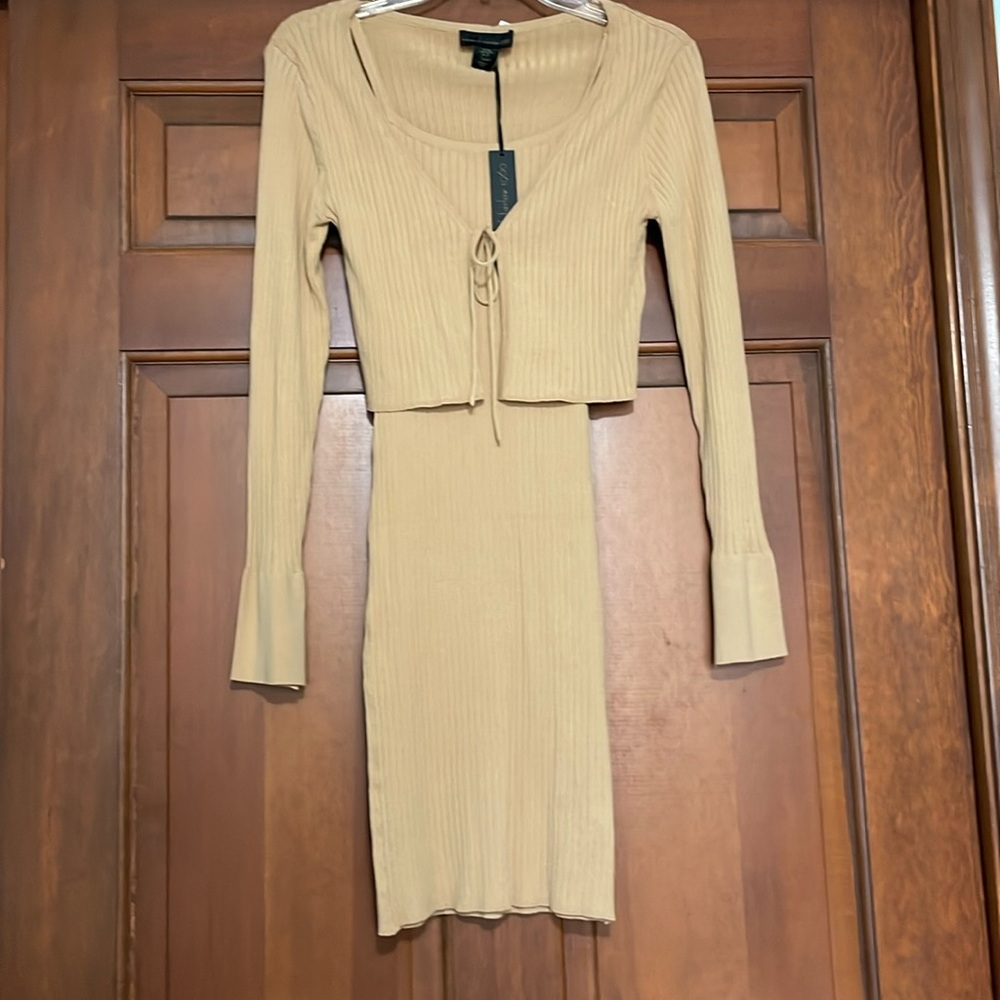 House of Harlow two piece - midi dress with matching tie front cardigan
